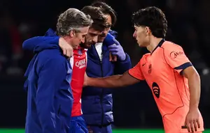 Kvaratskhelia Cedera Parah, PSG Mau Pinjam Pemain Chelsea
