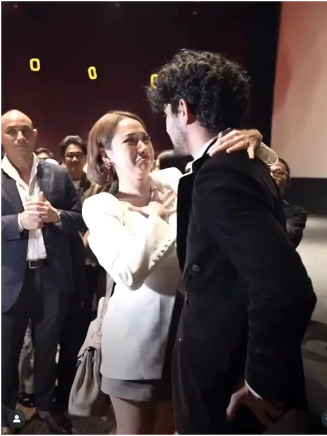 6 Potret BCL di Premiere Film Pangku, Beri Dukungan Debut Sutradara Reza Rahadian