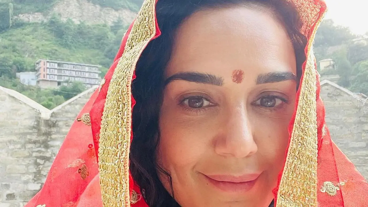 7 Potret Terbaru Preity Zinta, Tetap Awet Muda di Usia 46 Tahun
