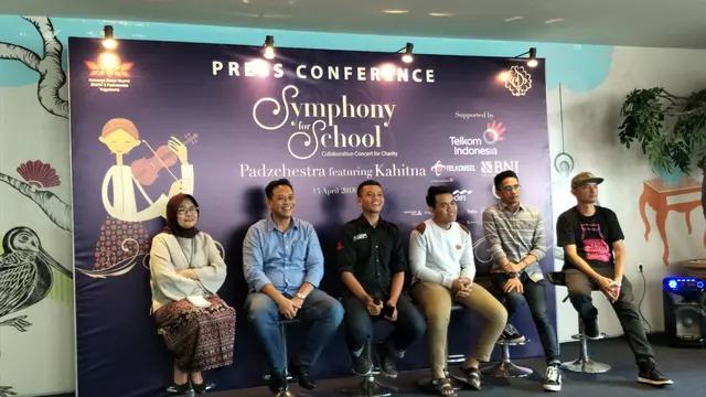Anak-anak SMA Negeri 3 Padmanaba Yogyakarta