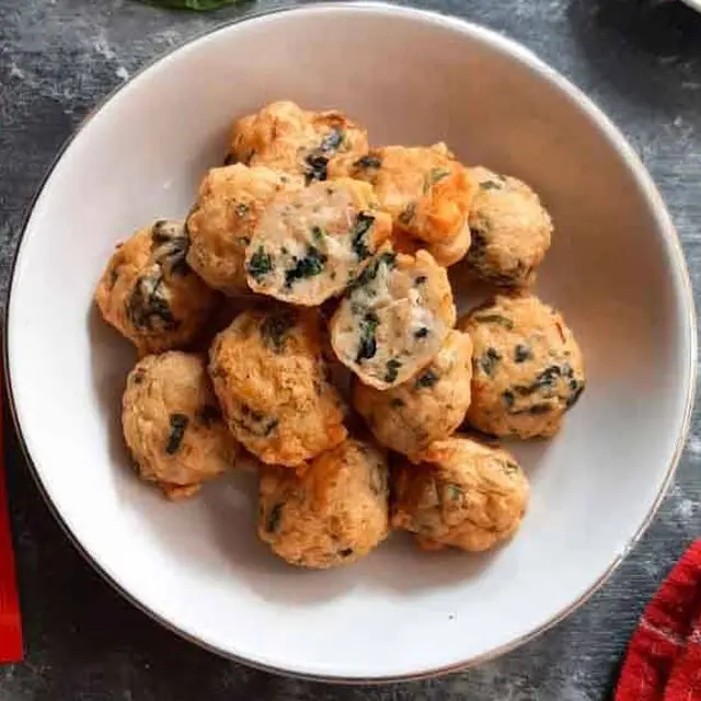 Bola Udang Ayam Bayam