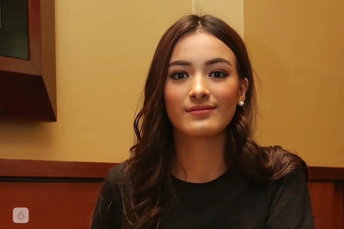 [Bintang] Mawar Eva De Jongh