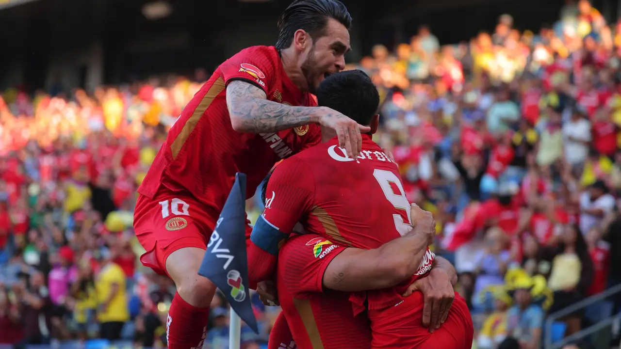 Toluca Wins 2025 Campeón de Campeones Title After Beating América 3-1 in California