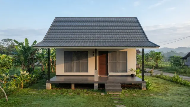 Desain Rumah Kampung Atap Pelana Menghadap Timur Agar Tidak Panas