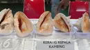 Fosil satwa dilindungi jenis kerang kepala kambing diamankan di Tanjung Priok, Jakarta, Kamis (18/2). Direktorat Bea Cukai menggagalkan penyelundupan ribuan cangkang kerang langka dengan negara tujuan Tiongkok senilai Rp 5,3 M. (Liputan6.com/Angga Yuniar)