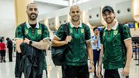 Pemain Persebaya&nbsp;Milos Raickovic, Risto Mitrevski, Dejan Tumbas. (Bola.comAditya Wany)