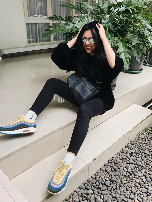 (Instagram/isyanasarasvati)