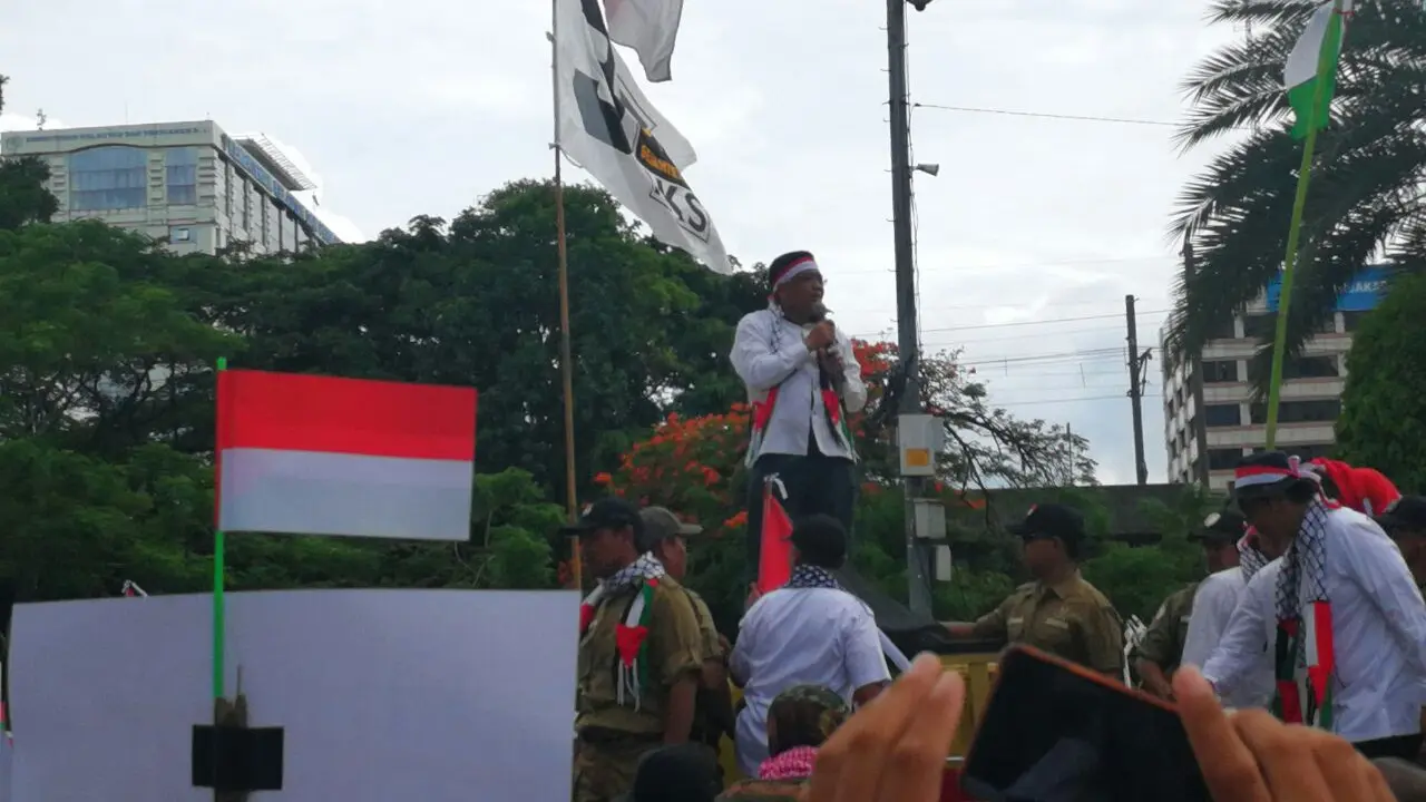 Presiden PKS, Sohibul Iman, berorasi kecam Amerika Serikat. (Liputan6.com/Rezky Apriliya Iskandar)