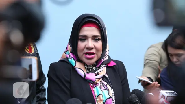 [Bintang] Anak Elvy Sukaesih