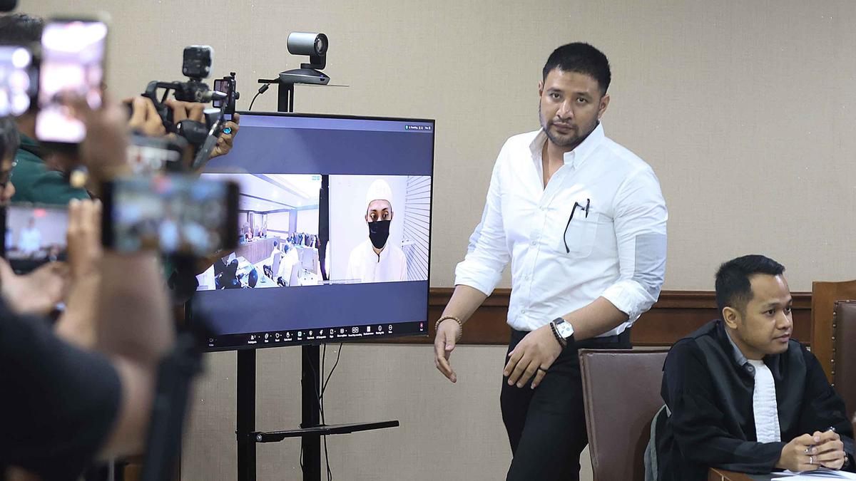 Ammar Zoni Janji Perbaiki Diri, Menyesal Kehilangan Banyak Waktu dengan Anak Akibat Kasus Narkoba