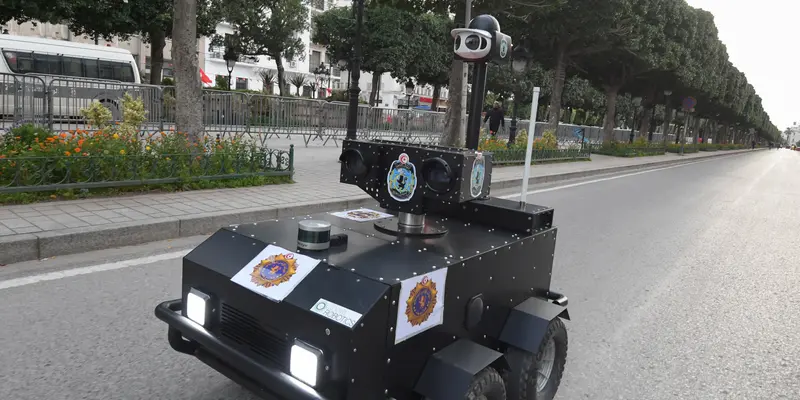 Polisi Tunisia Pakai Robot