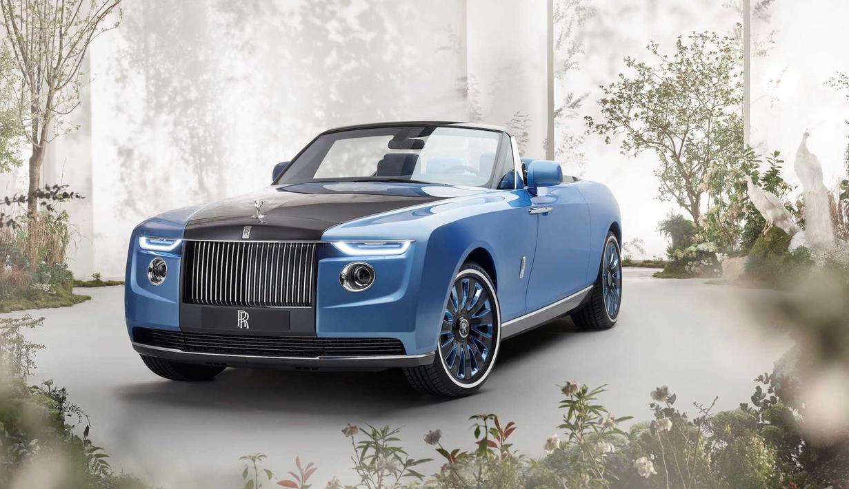Pabrikan mobil mewah Rolls Royce menduduki peringkat pertama dengan Rolls-Royce Boat Tail. Mobil yang desainnya terinspirasi dari yacht mewah ini dijual dengan harga 28 juta dollar atau setara dengan Rp425,3 miliar. (Source: motor1.com)
