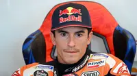 Marc Marquez manfaatkan kecepatan pembalap penguji yang juga mantan rekannya di Repsol Honda Dani Pedrosa saat mengikuti sesi latihan resmi MotoGP San Marino (AFP)
