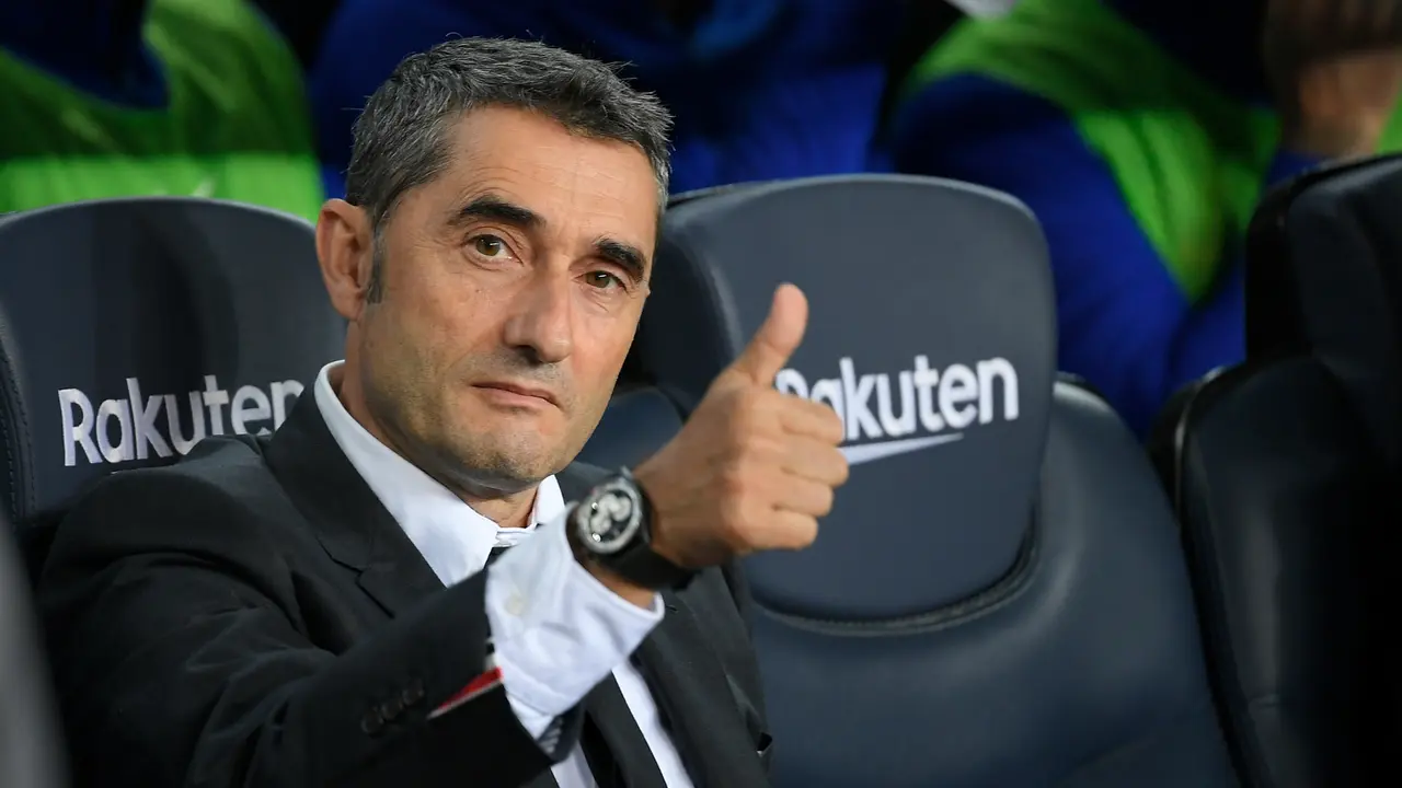 Pelatih Barcelona Ernesto Valverde Dipecat