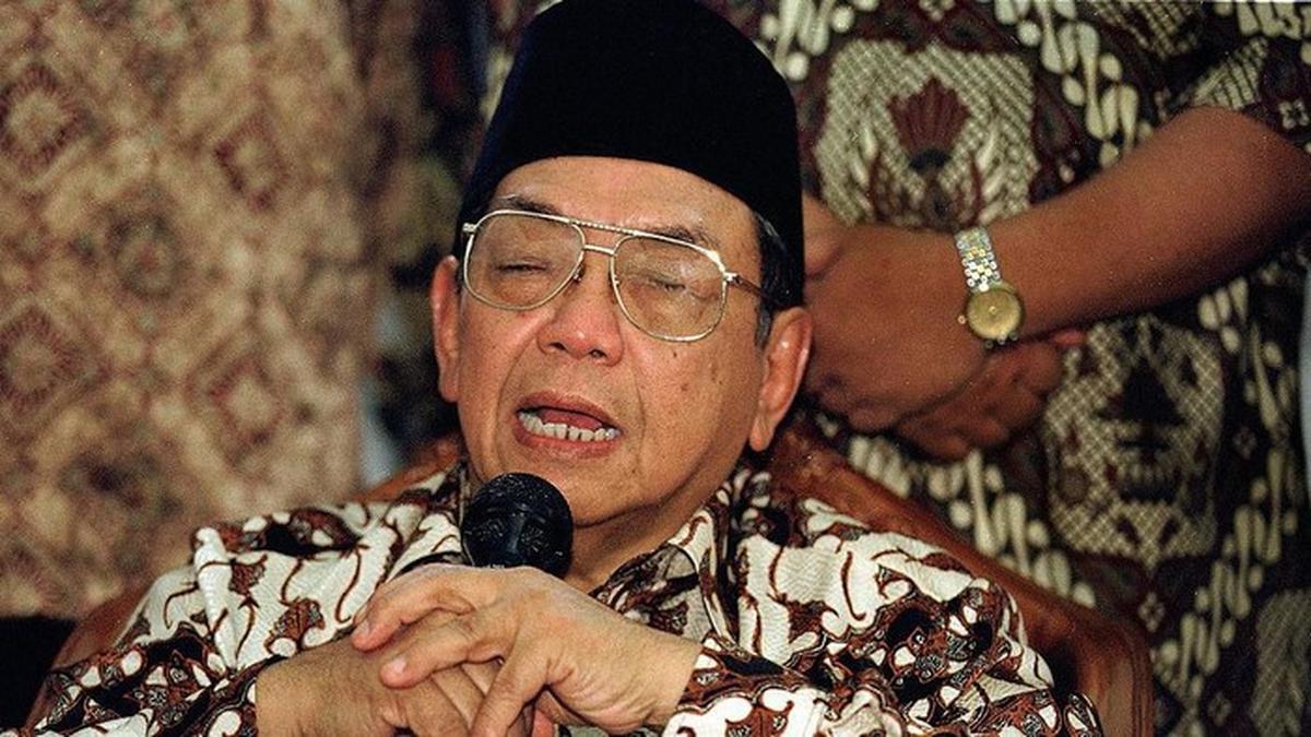 Kisah Lucu Gus Dur Dzikir Khusyuk sampai Tak Sadar Tentara Belanda sudah Masuk ke Pondok