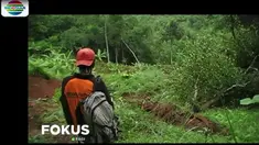 Beruntung tidak ada korban jiwa dalam kejadian ini karena masih ada perkebunan yang menghalangi permukiman warga dari timbunan tanah longsor.