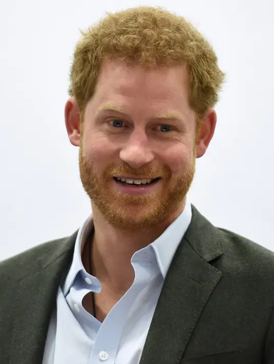 Pasangan Meghan dan Harry yang belum pernah menampakkan diri dengan sengaja di depan umum. Namun kini keduanya sudah bertunangan, dan tandanya Meghan telah mendapat restu dari Queen Elizabeth. (AFP/Bintang.com)