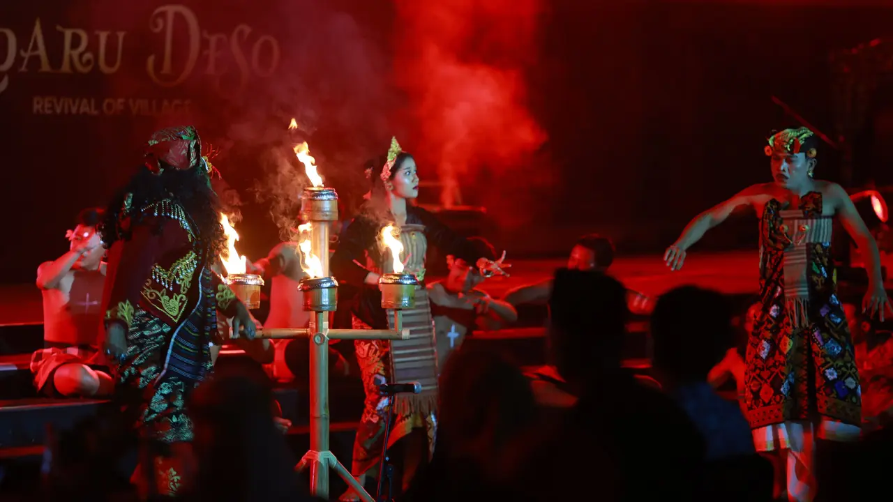 Atraksi seni dari delegasi 12 daerah turut menyemarakkan rangkaian Banyuwangi Ethno Carnival (BEC), dalam Srawung Seni. (Istimewa)
