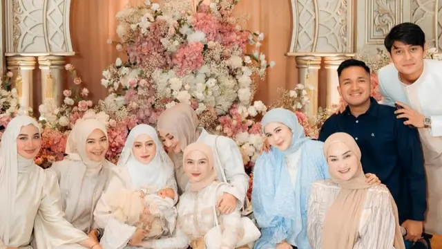 Potret aqiqah anak kedua Rizky Billar dan Lesti Kejora. (credit:instagram.com/marginw)
