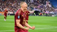 Striker AS Roma, Artem Dovbyk usai mencetak gol ke gawang Fiorentina pada lanjutan Liga Italia 2024/2025. (AS Roma)
