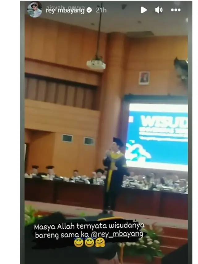 6 Momen Wisuda Rey Mbayang, Gandeng Dinda Hauw Bikin Satu Gedung Heboh