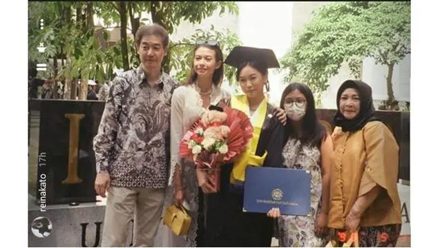 6 Transformasi Kebersamaan Yuki Kato dan Reina Kato, Adik Kakak Kompak