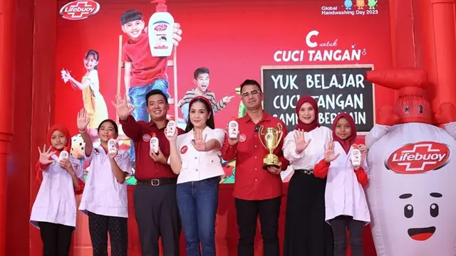 Lifebuoy Jadi Asisten Terpercaya Nagita Slavina dan Raffi Ahmad