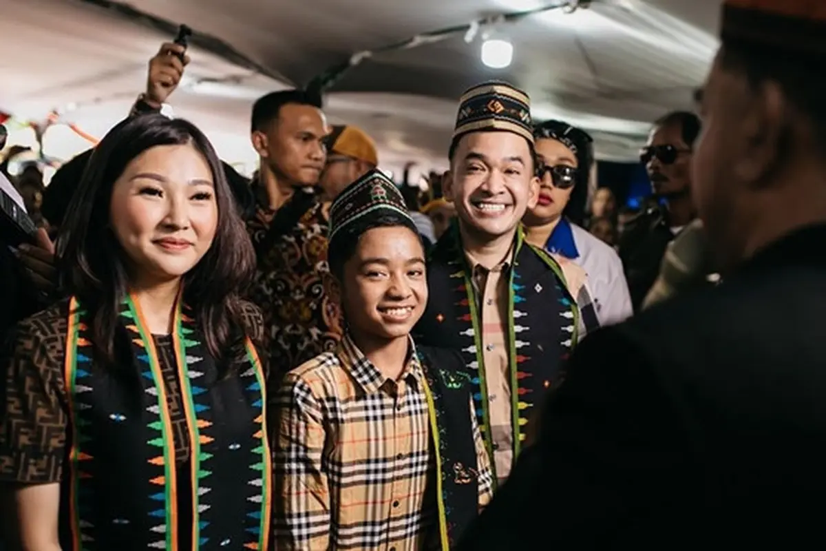 6 Momen Ruben Onsu dan Sarwendah Jalani Prosesi Adat di NTT Untuk Adopsi Betrand
