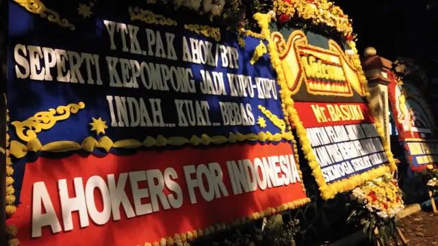 Karangan bunga untuk Ahok di depan Mako Brimob