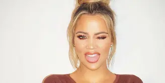 Tak bisa dipungkiri bahwa banyak yang tak percaya Khloe Kardashian hamil sampai dirinya benar-benar mengumumkan secara resmi lewat akun Instagram. (instagram/khloekardashian)