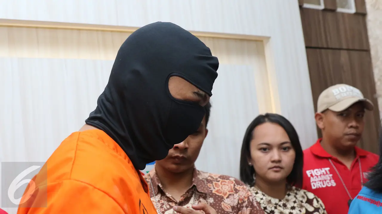 20160603-Aktor Restu Sinaga di Kantor Polisi-Jakarta