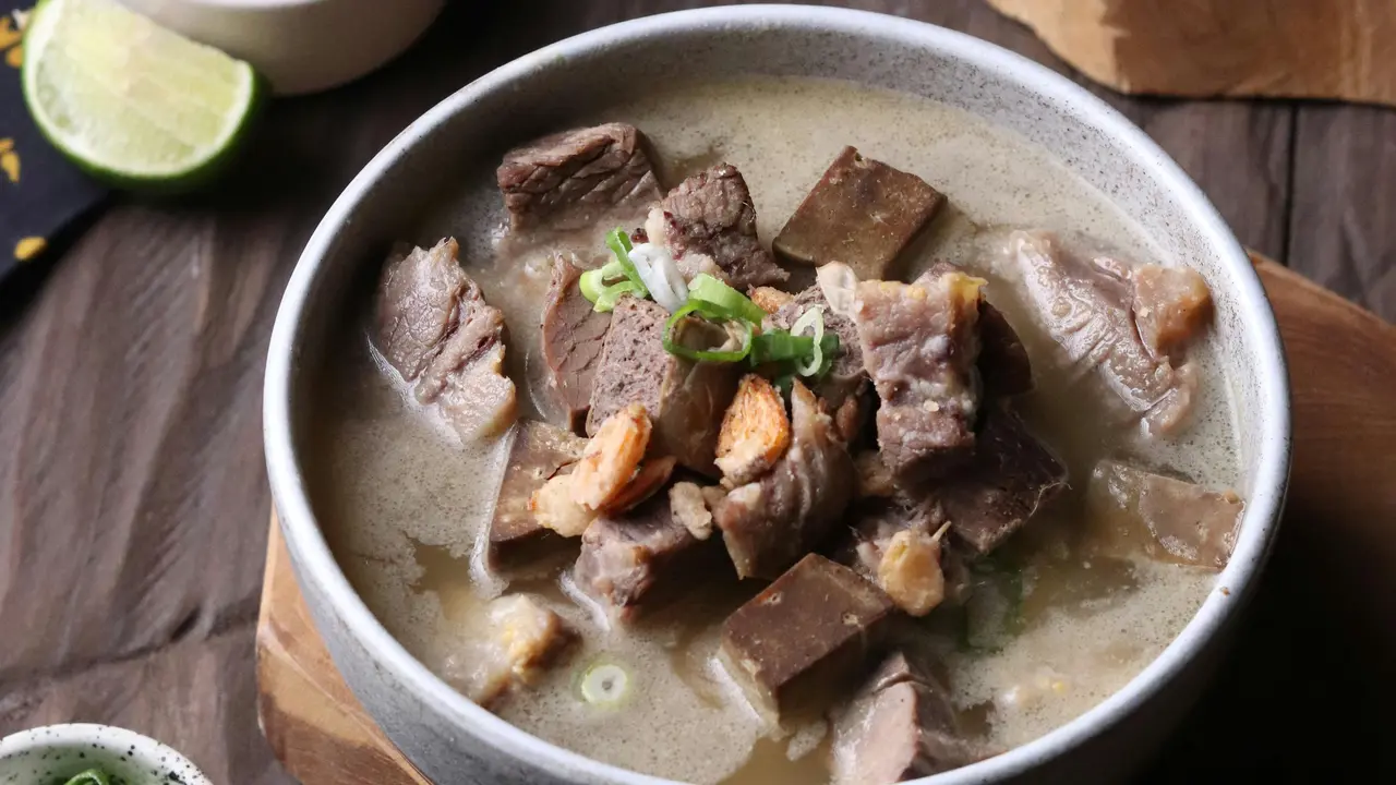 Coto Makassar, Makanan Khas Makassar