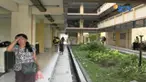 Warga belum boleh kembali karena dikhawatirkan masih adanya bom yang disimpan terduga teroris. Warga terpaksa mengungsi ke rumah kerabatnya.