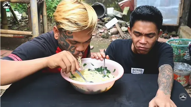 Makan Mi Rebus Pakai Daun Kecubung, Duo Mukbangers Ini Halusinasi 3 Hari