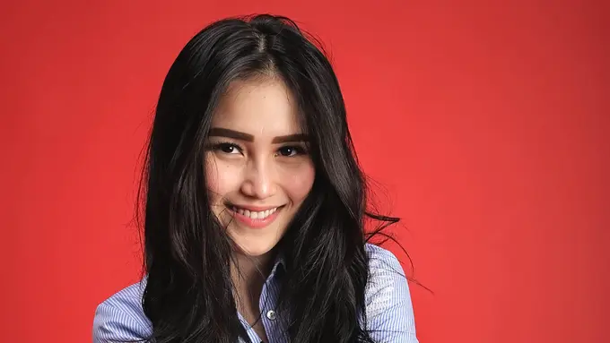 [Bintang] Ayu Ting Ting