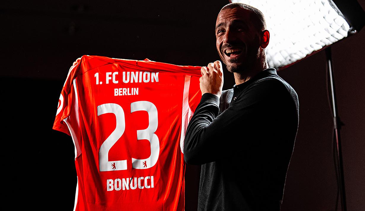 Leonardo Bonucci memutuskan pergi dari Juventus menuju Union Berlin setelah berselisih dengan pelatih Massimiliano Allegri. Ia akan membela Union Berlin selama semusim dengan status bebas transfer. (fc-union-berlin.de)
