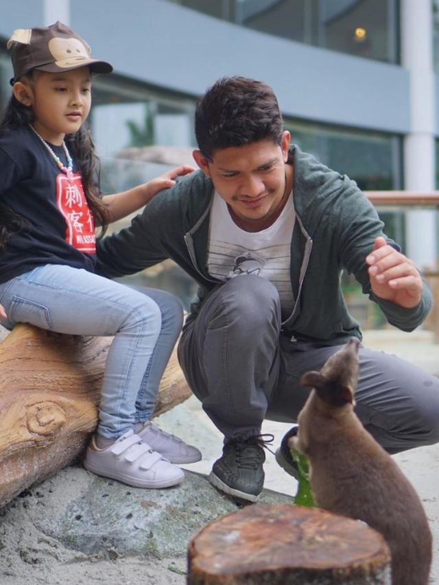 Momen Manis Iko Uwais dengan Putrinya