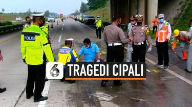 Untuk kesekian kalinya kecelakaan maut terjadi di ruas tol Cipali. Senin (30/11) pagi sedikitnya 9 orang tewas akibat tabrakan. Polisi mencoba mencari penyebab insiden ini.