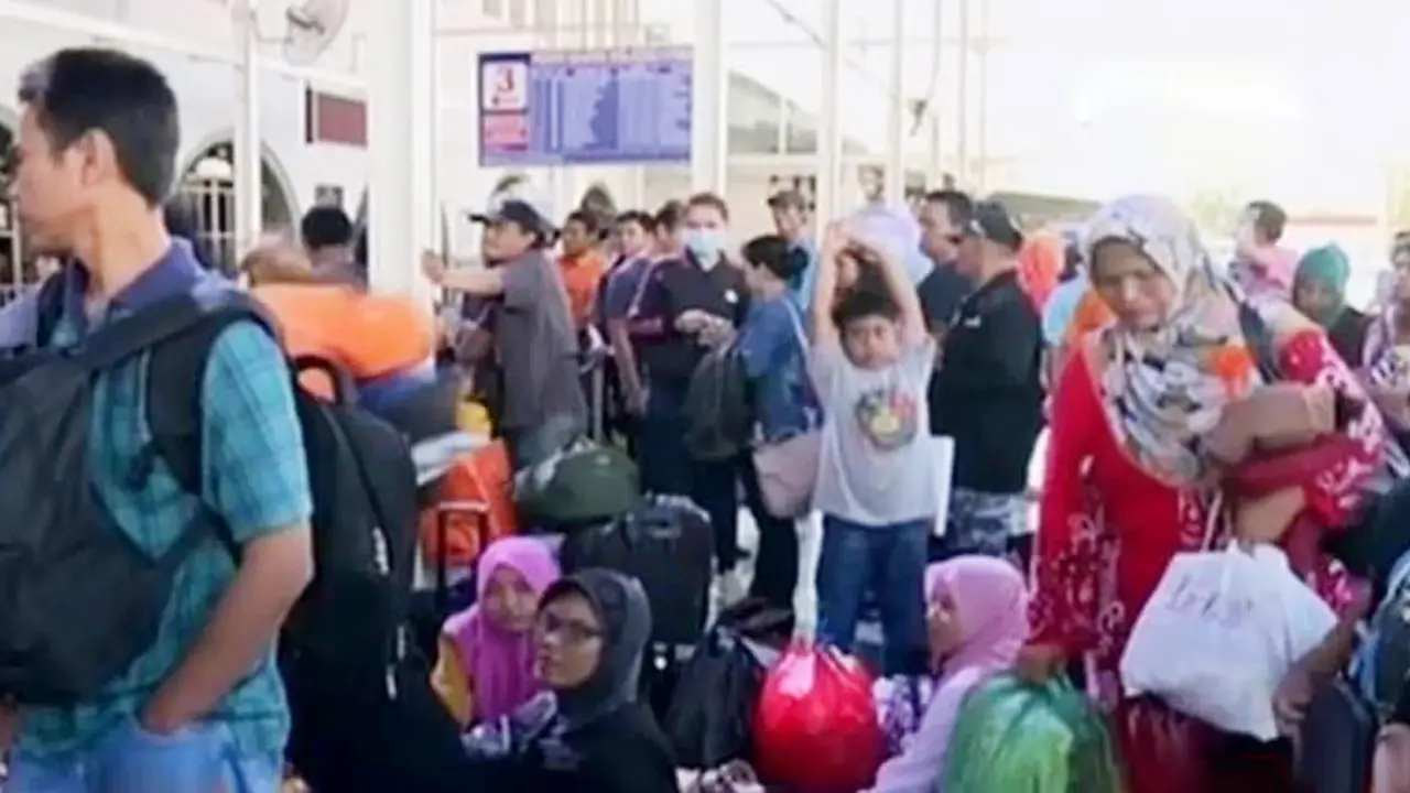 VIDEO: Liburan Usai, Stasiun Senen dan Bandara Soetta Padat