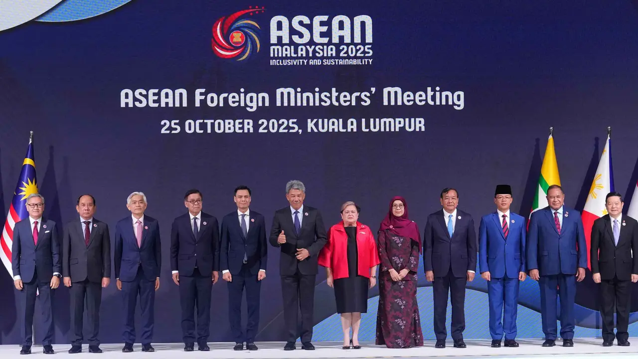 Jelang KTT ASEAN ke-47, Sugiono Hadiri Pertemuan Antar Menteri Luar Negeri di Kuala Lumpur Malaysia