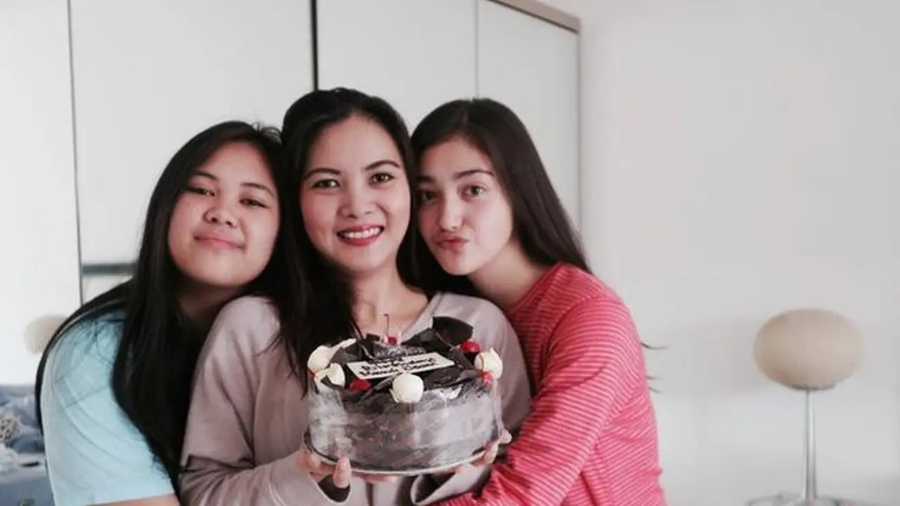 Potret Artis Cantik dan Sang Ibu yang Keturunan Manado (Instagram/ rantymaria)