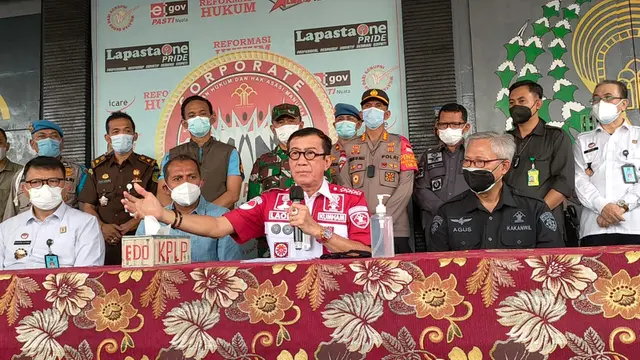 Menkumham Yasonna Laoly jumpa pers usai mengecek langsung kebakaran di Lapas Kelas I Tangerang, Rabu (8/9/2021).