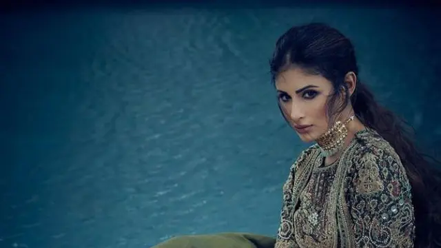 Mouni Roy (Foto: Instagram/@imouniroy)