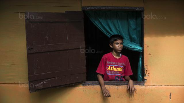 Pesepak bola SSB Tulehu, Rizki Lestaluhu. (Bola.com/Vitalis Yogi Trisna)