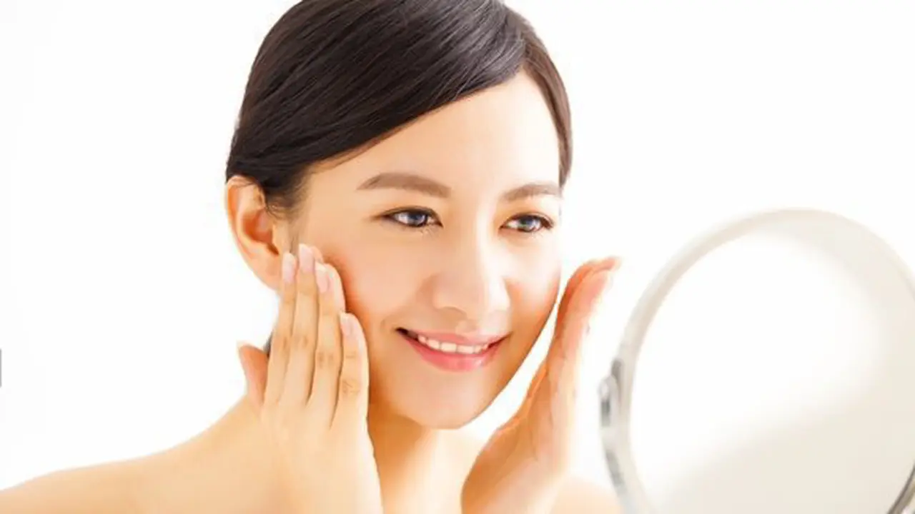 Kulit wajah halus/copyright Shutterstock.com
