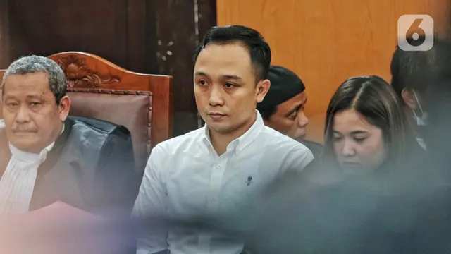 Sidang Ricky Rizal dan Kuat Ma ruf
