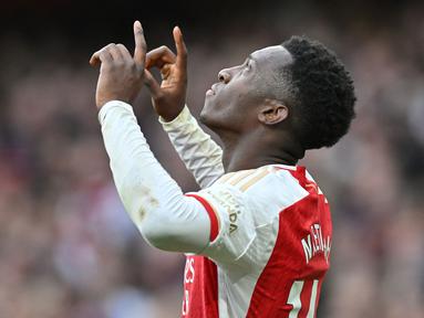 Mencetak hattrick di Premier League Liga Inggris yang diakui sebagai salah satu liga terbaik di dunia tentu sangat membanggakan bagi seorang pesepak bola. Arsenal menjadi salah satu klub yang dipenuhi para pemain berkualitas yang mampu mencatatkan hattrick di Premier League. Berikut ini lima pemain terakhir The Gunners yang mampu mencetak hattrick di Premier League. (AFP/Glyn Kirk)