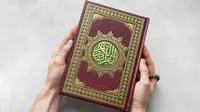 Ilustrasi kitab suci, Al-Qur'an.&nbsp;(Photo Copyright by Freepik)