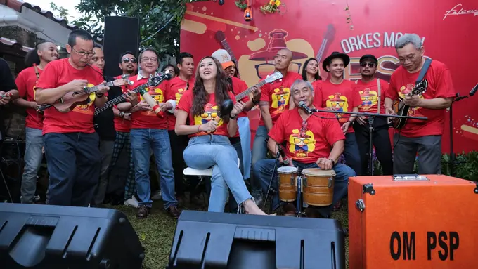 [Bintang] Aura Kasih