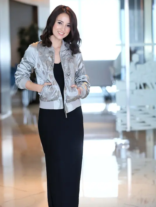 Hal yang selalu diingat oleh perempuan kelahiran Jakarta 27 tahun silam itu. Mamanya selalu berpesan untuk menjadi orang yang rendah hati. (Adrian Putra/Bintang.com)